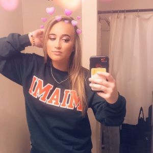 Meet your Posher, Chloe